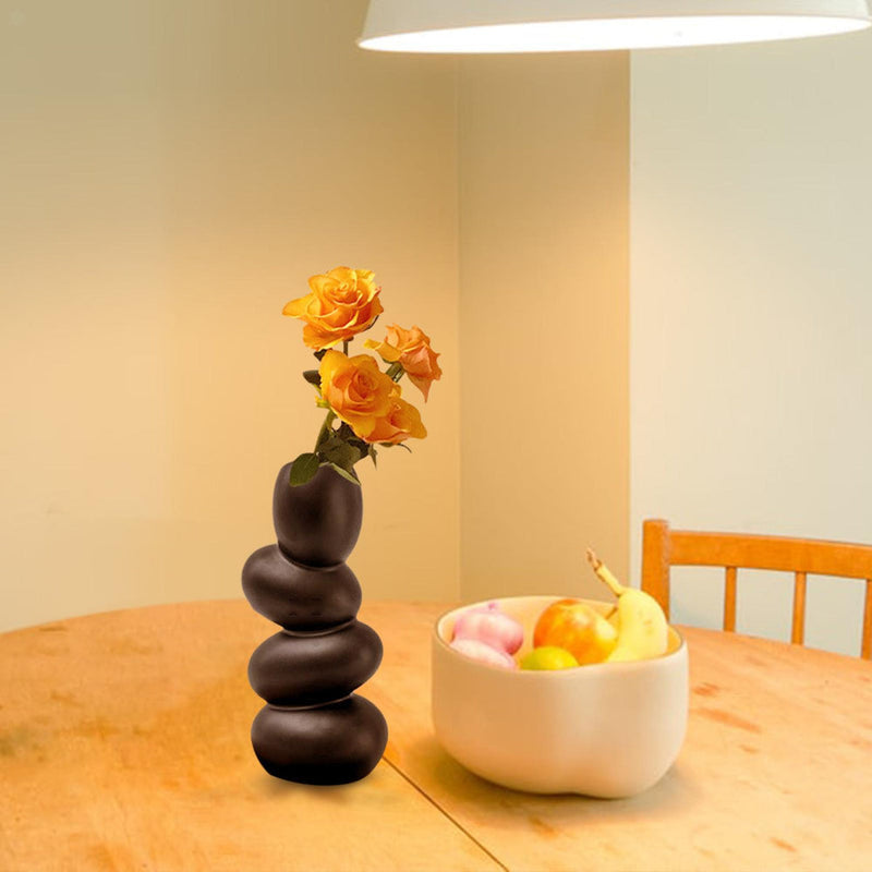 LunoForm – Moderne stor skulpturel vase med ægformet design