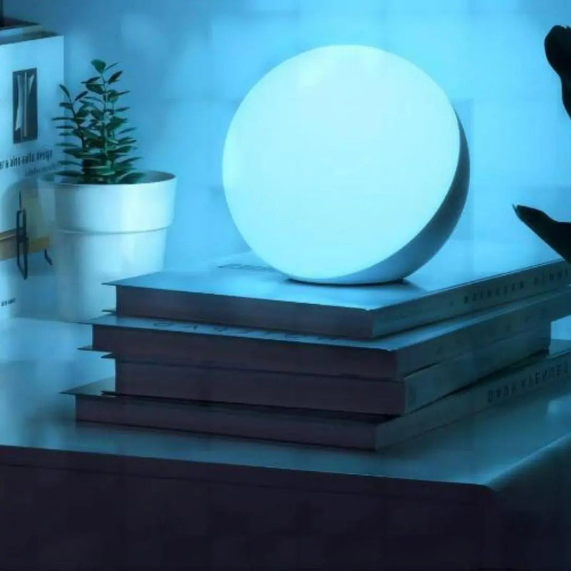 LumiSync – Smart RGB skrivebordslampe med stemme- og appstyring