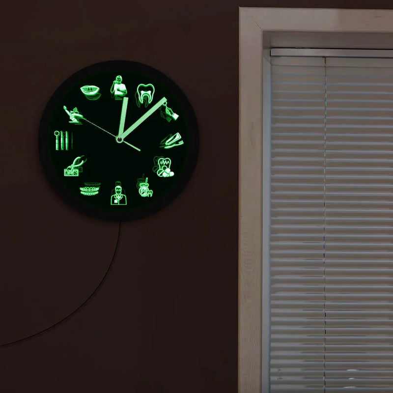 PrecisionTime – Elegant LED-vægur med design af tandlægeudstyr og flerfarvet lys