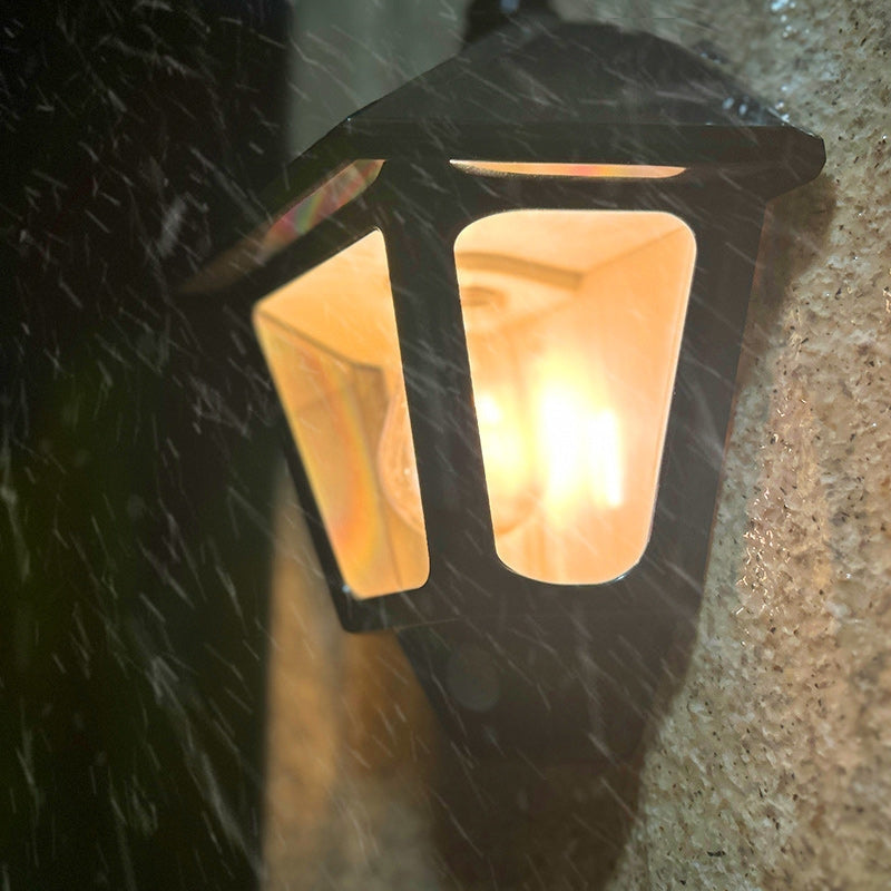LumiBeacon – Retro Solcelledrevet LED Væglampe med Vandtæt Konstruktion