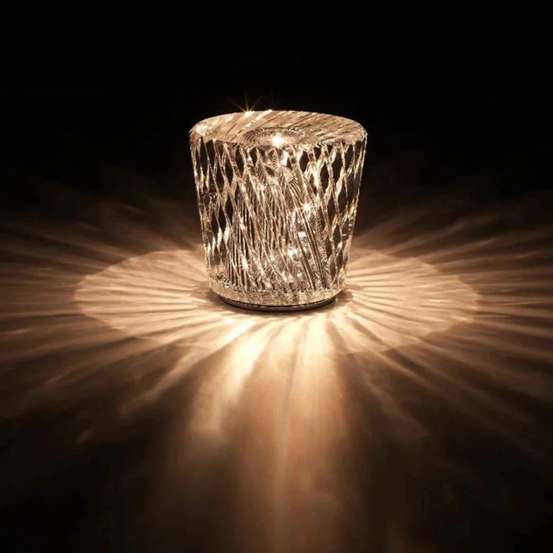 LumaCrystal – Elegant krystalbordlampe med justerbart lys og praktisk USB-port