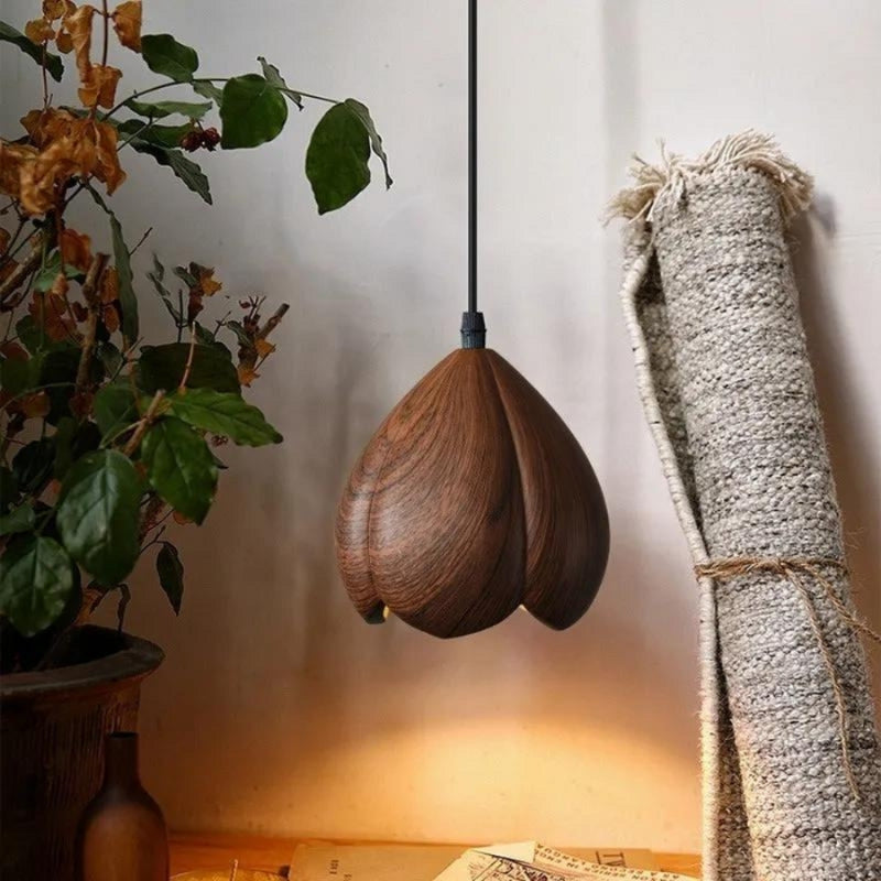 NatureGlow – Elegant klokkeformet pendellampe til blød belysning