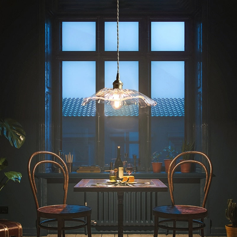 HanaGlow – Japansk glaspendel med blomsterdesign og justerbar ledning