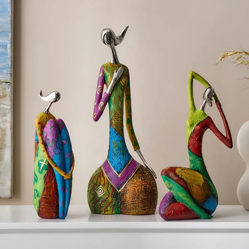 ChromaCharm – Abstrakt kvindefigur i harpiks til moderne boligindretning