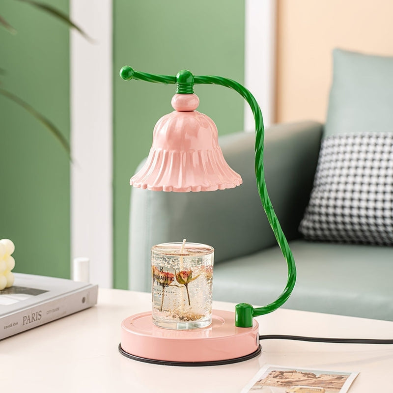 FloraGlow – Blomsterinspireret glasbordlampe med klokkeformet skærm
