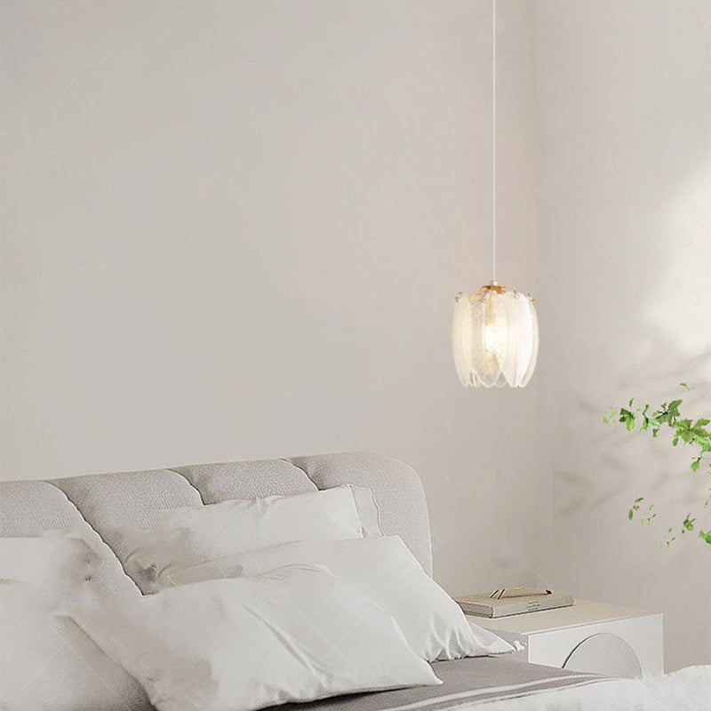 FeatherGlow - LED Pendellampe med Fjerinspireret Design