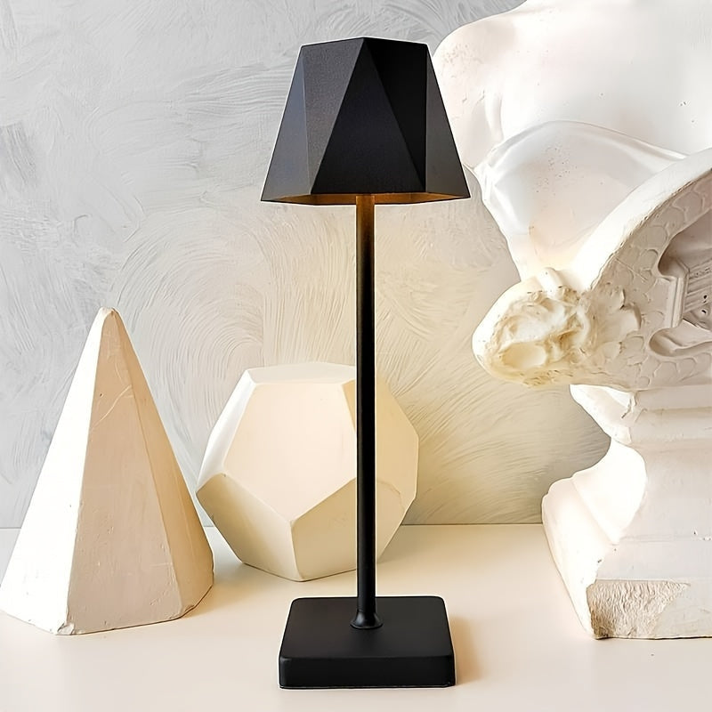 LumiDesk - Moderne LED-bordlampe med klassisk design