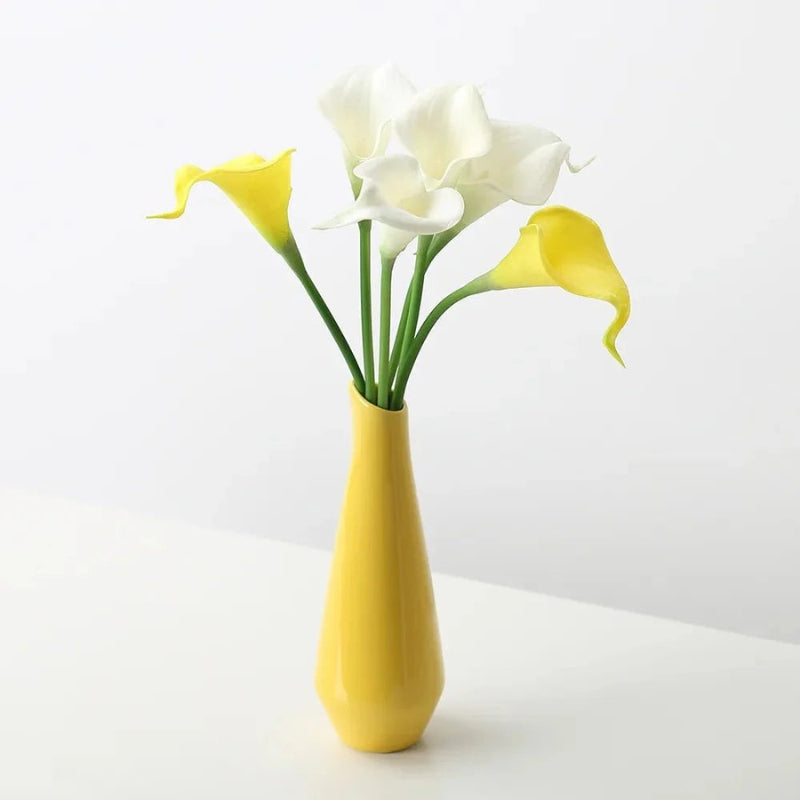 LumiForm – Moderne porcelænsvase med minimalistisk design