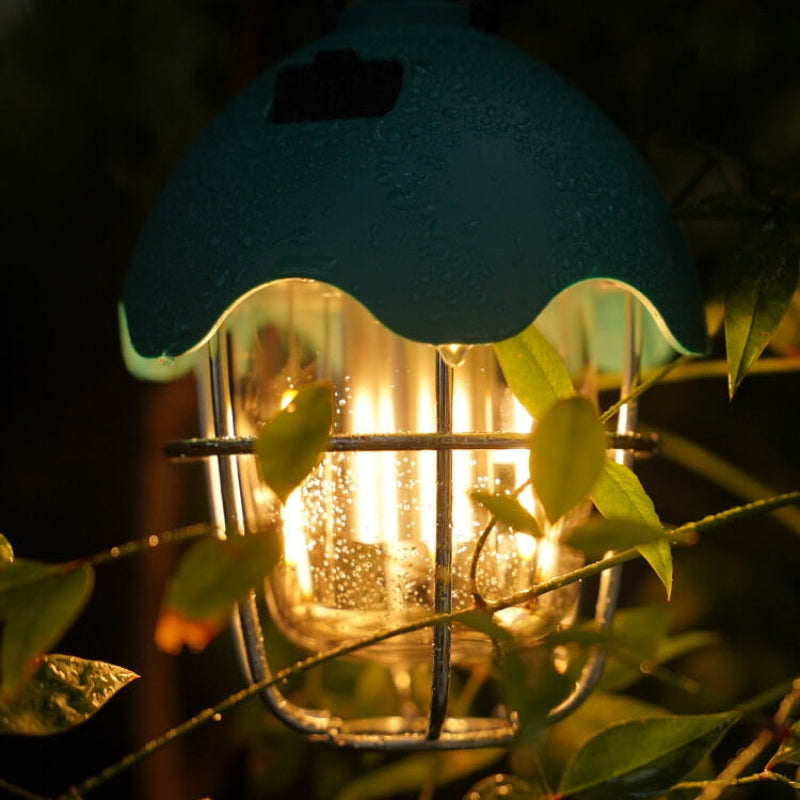 PineGlow – Vandtæt LED-udendørslampe med kogler-inspireret design