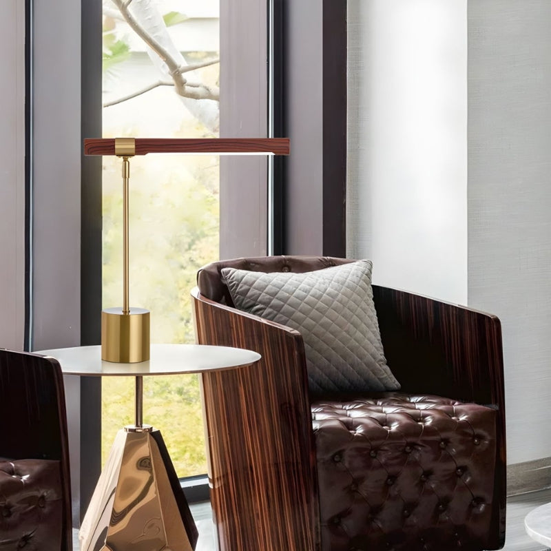 LumiGold – Moderne LED bordlampe med minimalistisk design