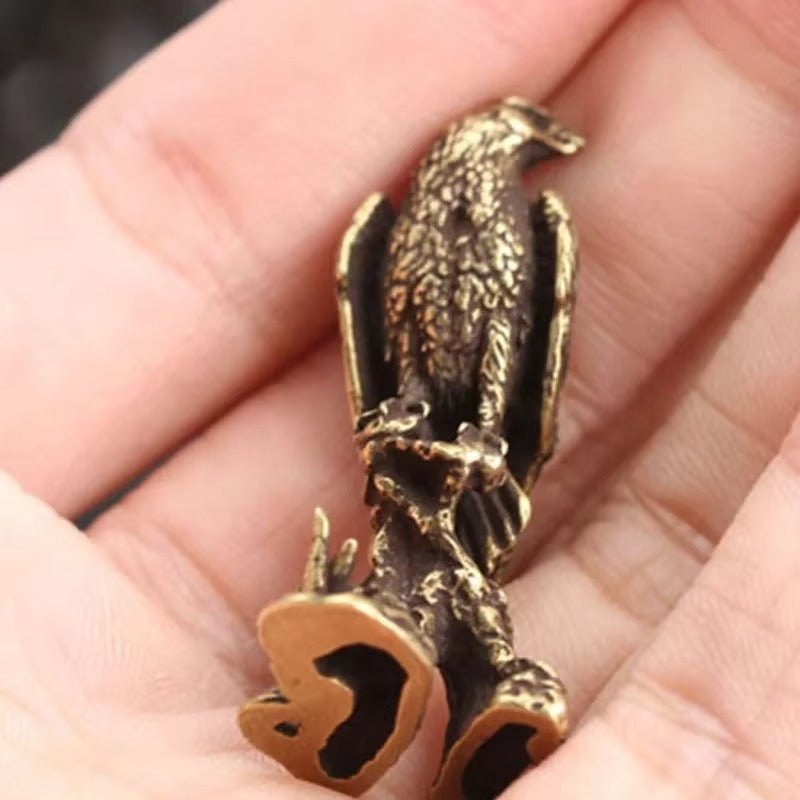 EagleCraft - Håndlavet Mini Ørn Figur til Skrivebordsdekoration
