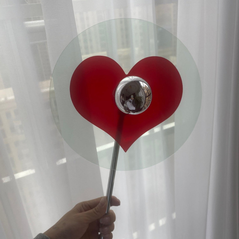 AmorGlow – Hjerteformet LED genopladelig bordlampe
