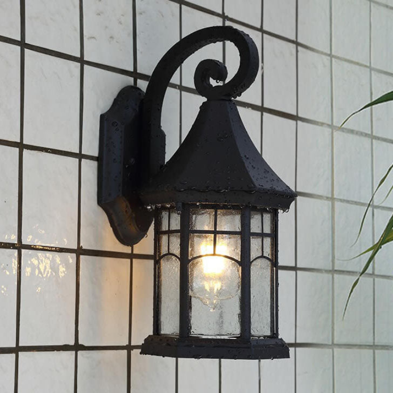 LanternLume – Retro Europæisk Udendørs Væglampe