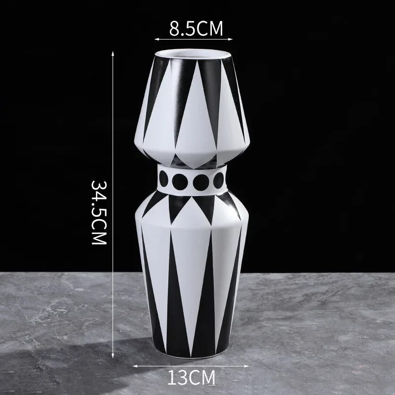 FormaVase – Moderne geometrisk vase med unikt design til boligindretning