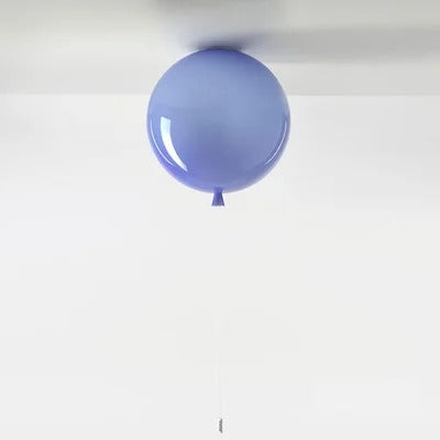 LumoBalloon – Ballonformet loftslampe med legende, moderne silhuet