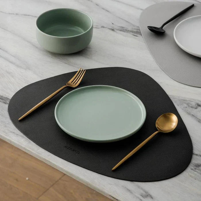 PureSet - Minimalistisk bestiksæt til stilfulde måltider og ubesværet elegance