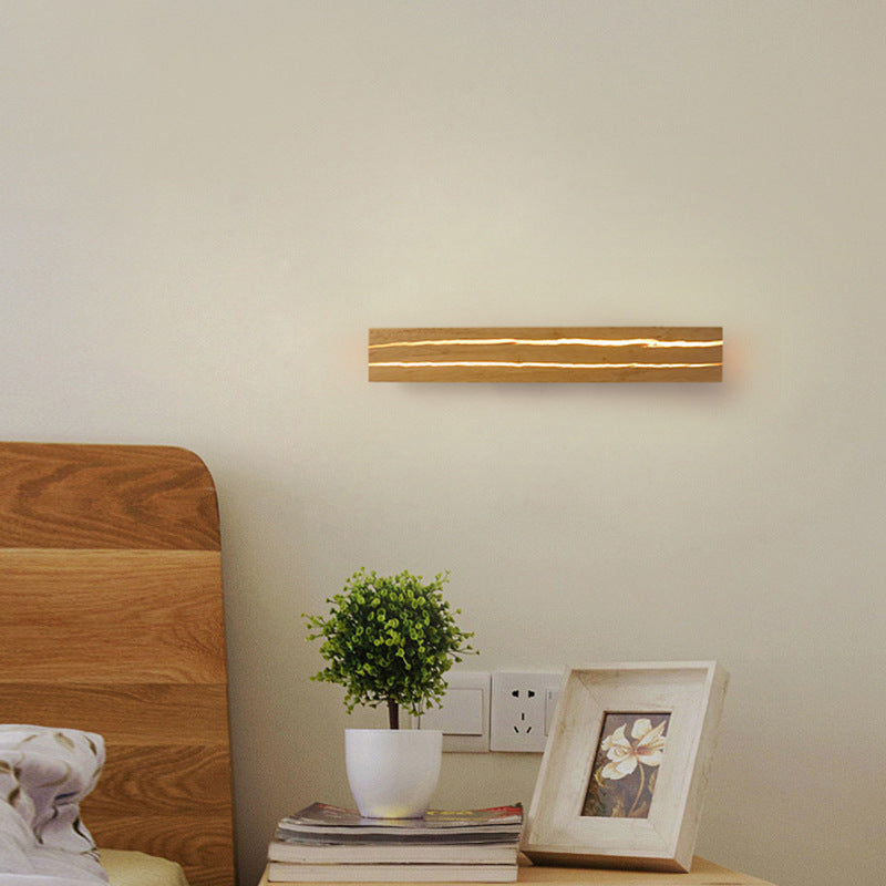 WoodenGlow – Elegante LED væglampe med slankt design og blød glød til hyggelig hjemmebelysning