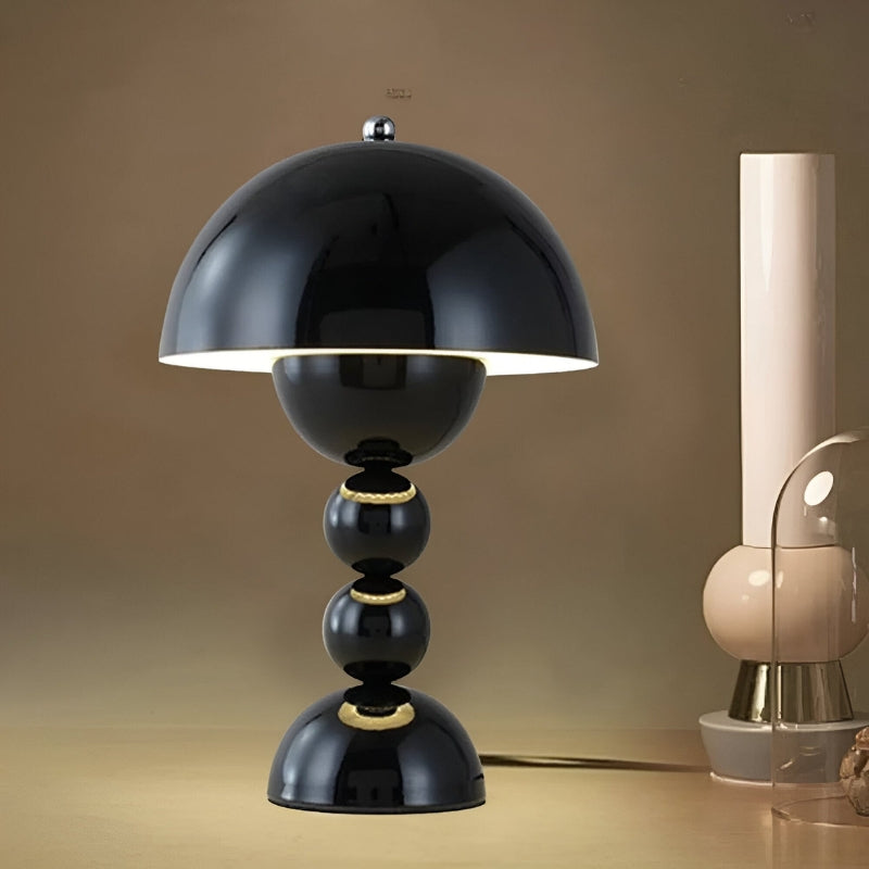 BloomLite – Trådløs LED-bordlampe med skandinavisk-inspireret design