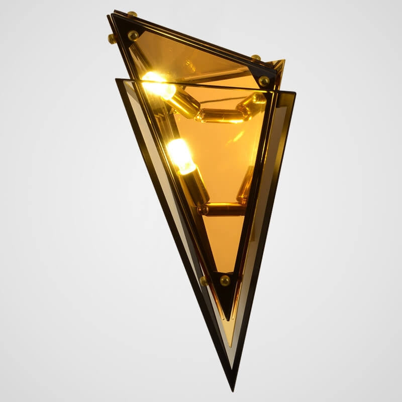 GeoLux – Moderne Geometrisk Væglampe med Diamantdesign