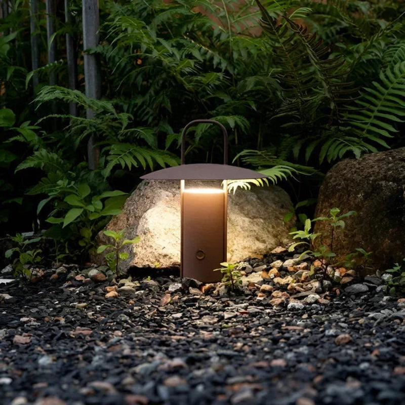 LumiAura - Bærbar bordlampe med ergonomisk design