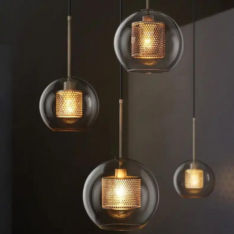 GlassLuxe - Elegant glas pendellampe til moderne interiør