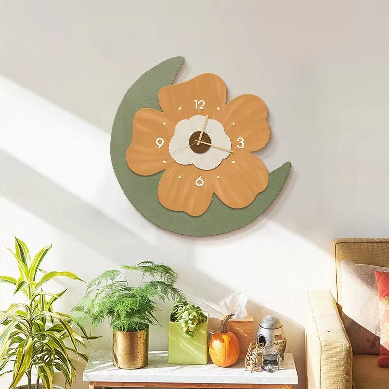 FloraTime – Kreativt vægur med naturinspireret blomsterdesign