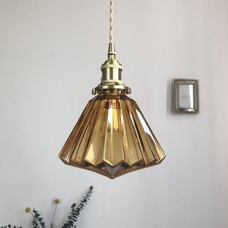 BrassGlow – Moderne pendellampe med elegant finish