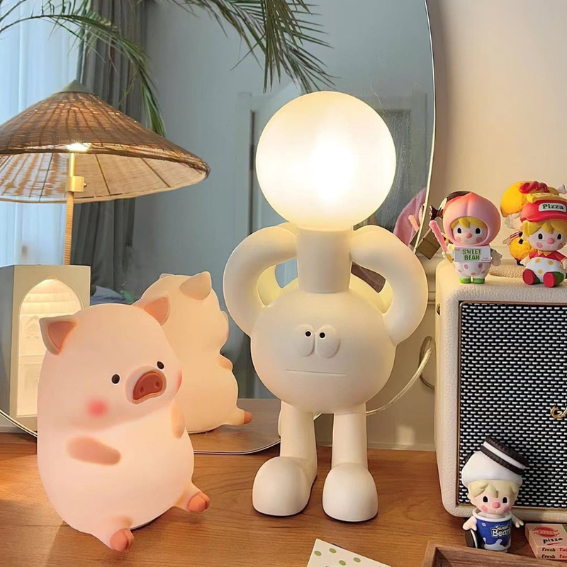 RoboGlow – Moderne robotbordlampe til legende rumlys