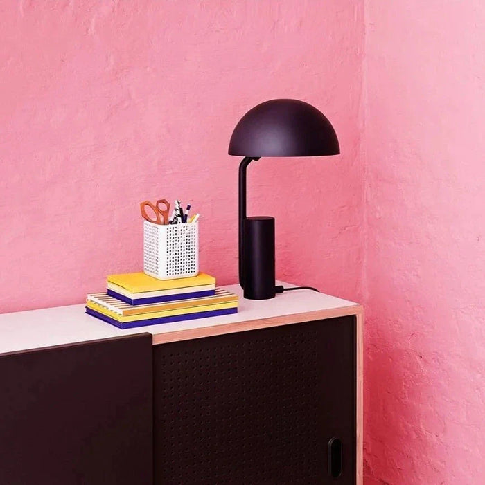 LumaCap – Justerbar bordlampe med legende design