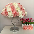 RoseGlow – Dekorativ lampe med elegant blomsterdesign og stilfuld base til ethvert rum
