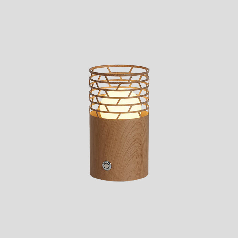ShadeForm – Moderne sengelampe med blødt lys og minimalistisk form