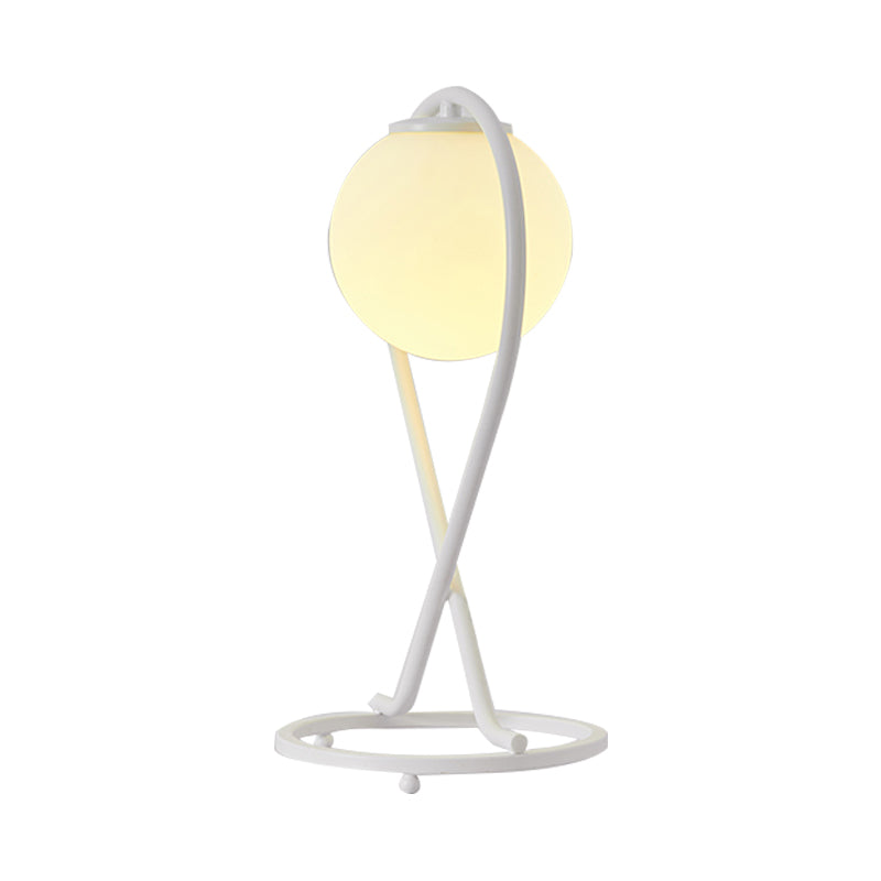 LineaGlow – Moderne lineær sengelampe med minimalistisk design