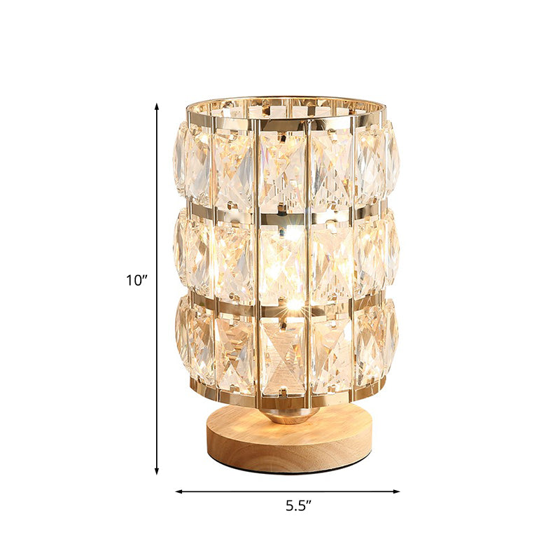 CrystaLuxe - Elegant guld-tonet krystal accent sengelampe