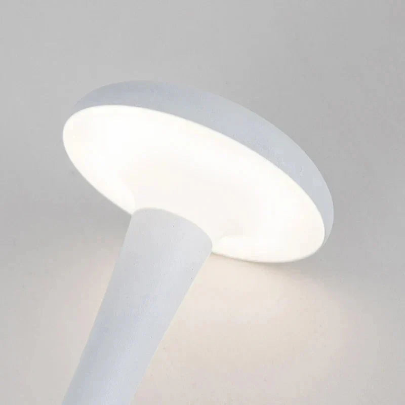 LumiGlow – Genopladelig trådløs bordlampe med justerbar LED-belysning