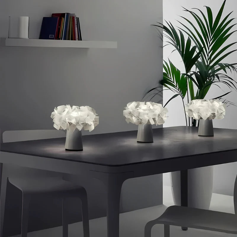 TreeGlow - Minimalistisk LED-bordlampe med varmt hvidt lys til stilfulde rum