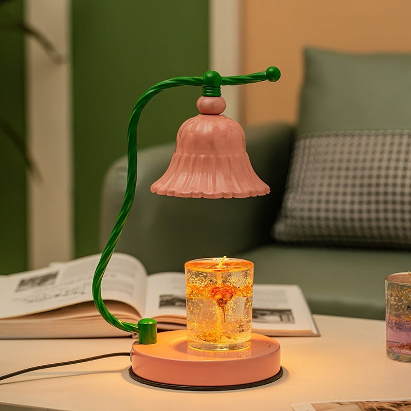 FloraGlow – Blomsterinspireret glasbordlampe med klokkeformet skærm