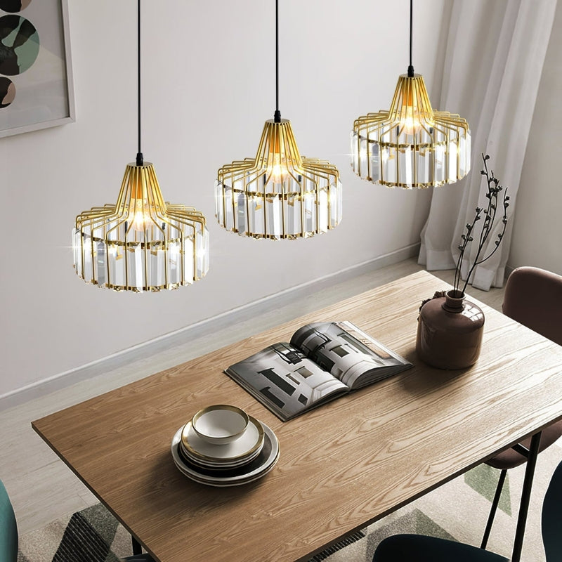 CrystaLuxe – Nordisk LED krystal pendellampe med elegant design