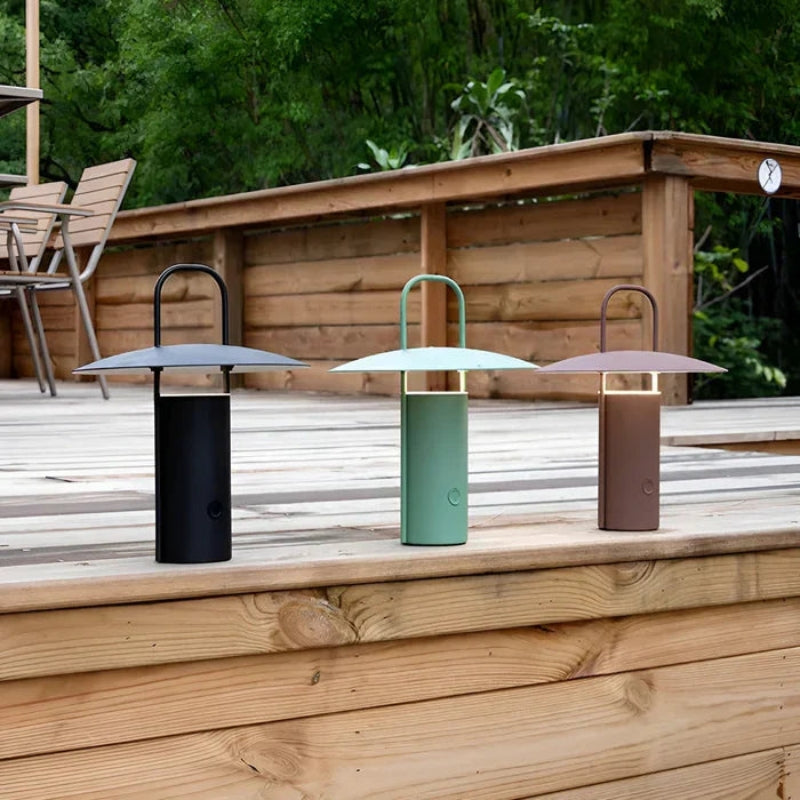 LumiAura - Bærbar bordlampe med ergonomisk design