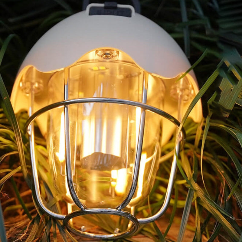 PineGlow – Vandtæt LED-udendørslampe med kogler-inspireret design