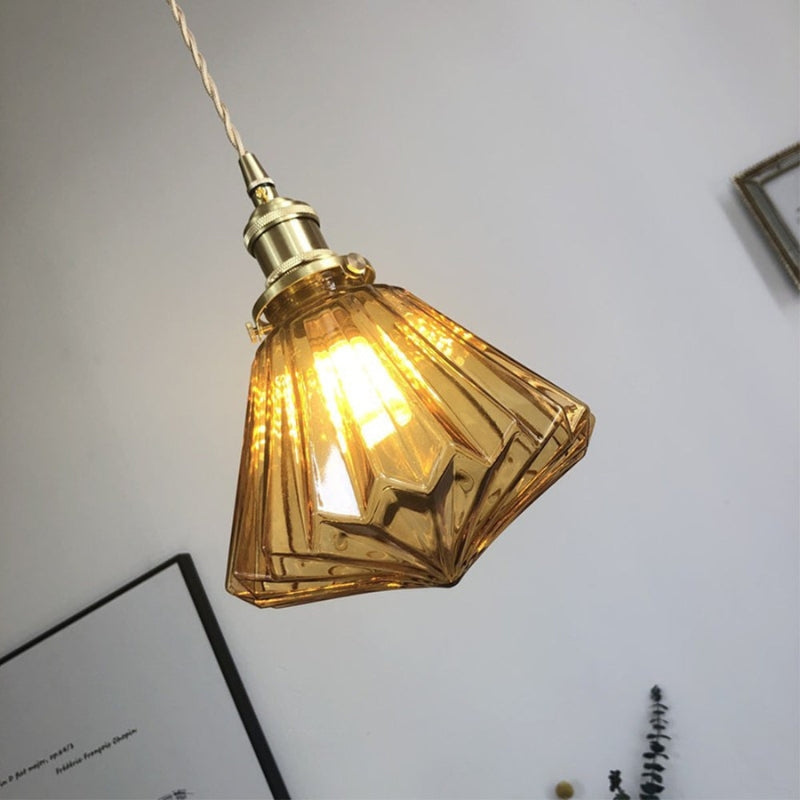 BrassGlow – Moderne pendellampe med elegant finish