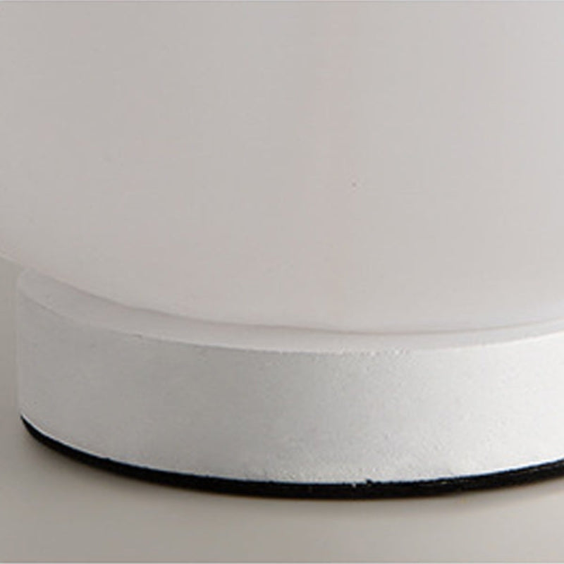 LumaLotus – Moderne bordlampe med lotusformet design