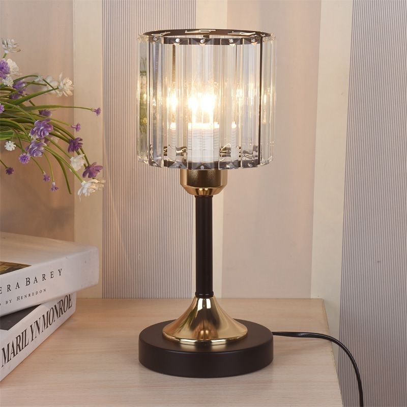 LumaGlow – Stilfuld bordlampe med moderne design og elegant glasskærm
