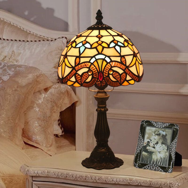 ArtisanGlow - Tiffany Shaped lampe for en klassisk charme