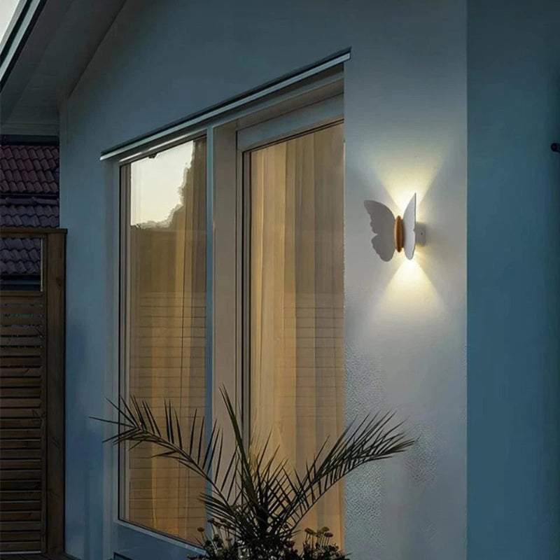 LumiWing - Vandtæt LED Sommerfugl Havevægslampe til Udendørs Brug