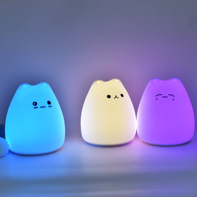 LumiGlow – Katteformet LED-bordlampe med farveskiftende lys