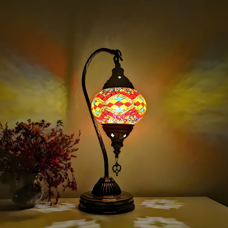 AuraGlow - Vintage Inspireret LED Bordlampe For et Unikt Design