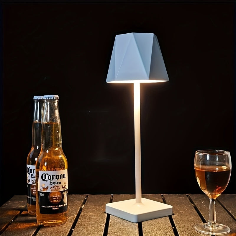 LumiDesk - Moderne LED-bordlampe med klassisk design