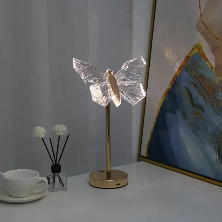 FlutterGlow – Butterfly bordlampe med blødt LED-lys og drømmende silhuet
