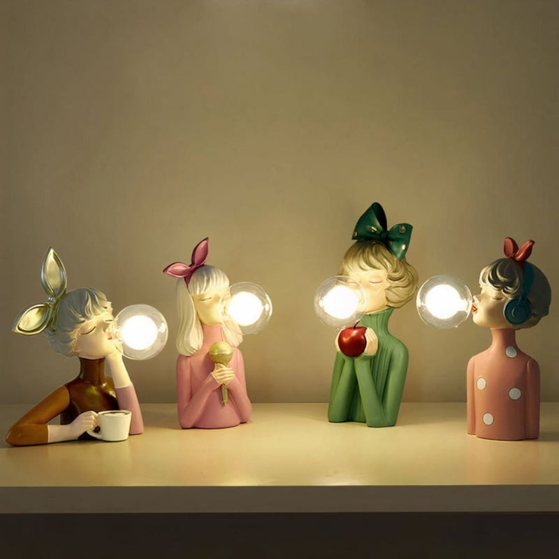 ArtisanGlow – Håndlavet bordlampe med figurdesign