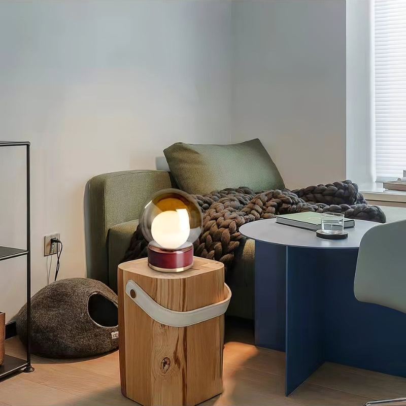 LumiCraft – Håndlavet glasbordlampe med træfod